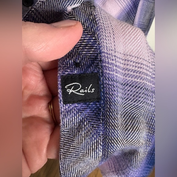 Rails Hunter Shirt – Size Medium | Orchid Navy Plaid & Check - Picture 7 of 14